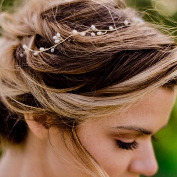 Accessories - New! Pearl Hair Jewelry